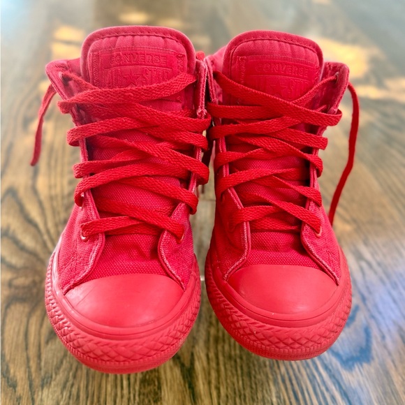 Kids Converse Red High-Top Sneakers -- Sz 1 - Picture 1 of 10